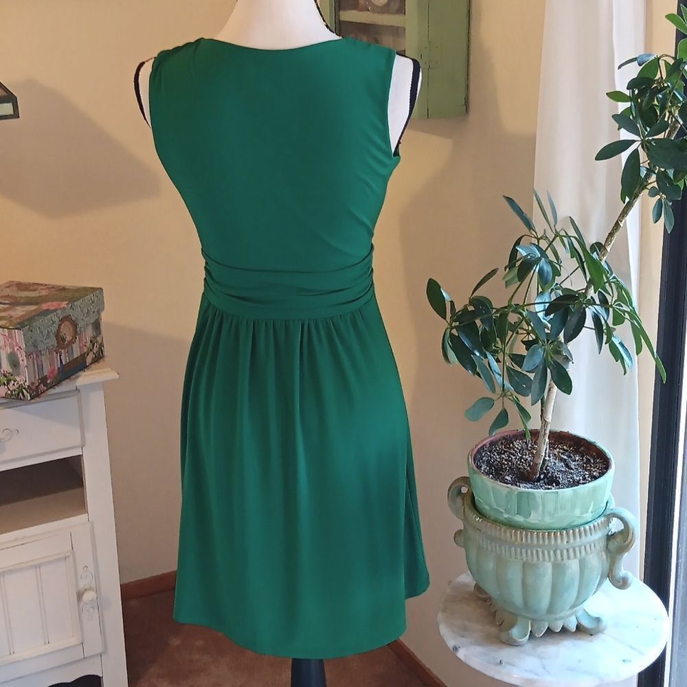 Enfocus Studio Kelly Green Dress. - Picture 5 of 8